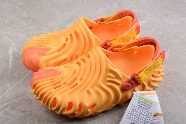 Salehe Bembury x Crocs Polle x Clog  Yellow - Image 4