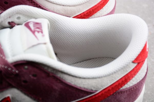 Otomo Katsuhiro x Nike SB Dunk Low  Steamboy OST  DA8863-082 - Image 2