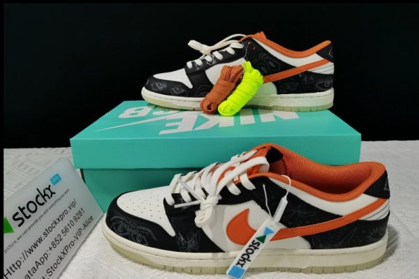 Nike Dunk Low PRM Halloween (2021)  DD3357-100 (SP batch)