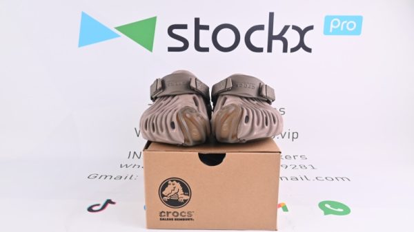 Crocs Pollex Clog by Salehe Bembury Menemsha 207393-195 - Image 2