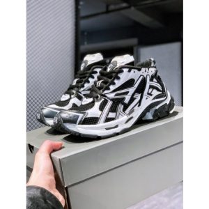Ba***ci*ga 21ss 7.0 Runner 1:1(SP batch)