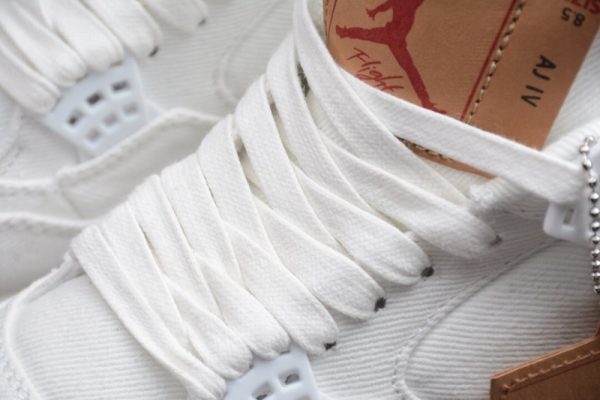 Jordan 4 Retro Levi's White AO2571-100 - Image 2