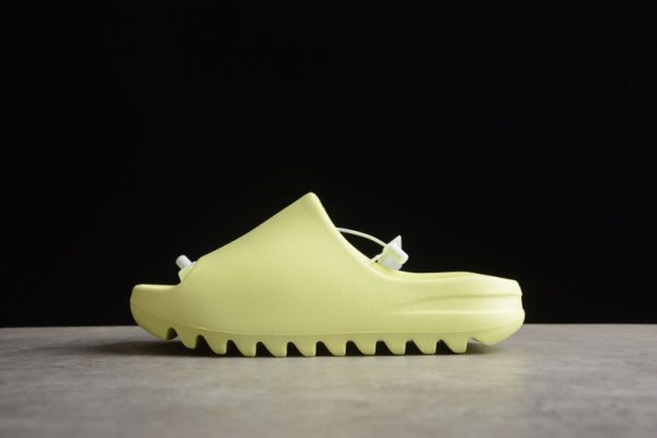 (Free Shipping)adidas Yeezy Slide Glow Green (2022) HQ6447