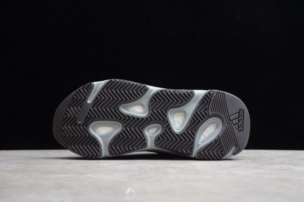adidas Yeezy Boost 700 V2 Hospital Blue(SP batch) FV8424 - Image 3