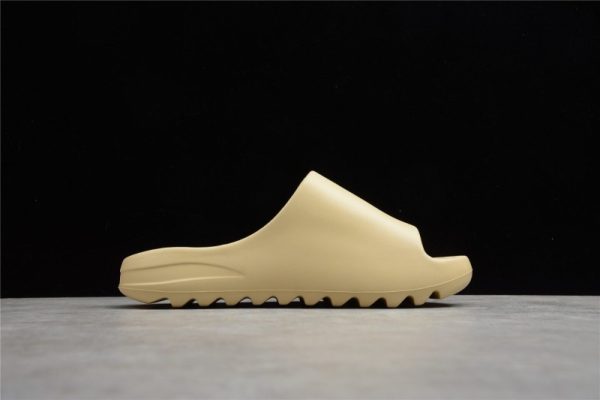 (Free Shipping)Yeezy Slide Desert Sand FW6344 - Image 5