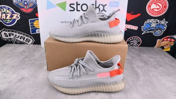 adidas Yeezy Boost 350 V2 Tail Light(SP batch) FX9017