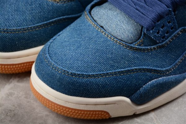 Jordan 4 Retro Levi's Denim (Tag with Levi's Logo) AO2571-401 - Image 3