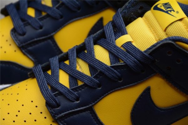 Nike DUNK LOW RETRO MICHIGAN DD1391-700 - Image 4