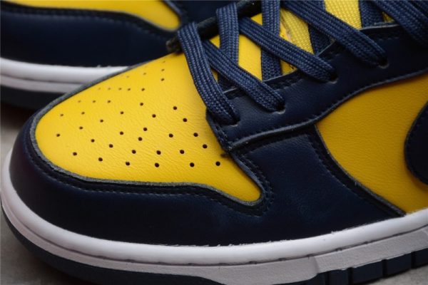 Nike DUNK LOW RETRO MICHIGAN DD1391-700 - Image 5
