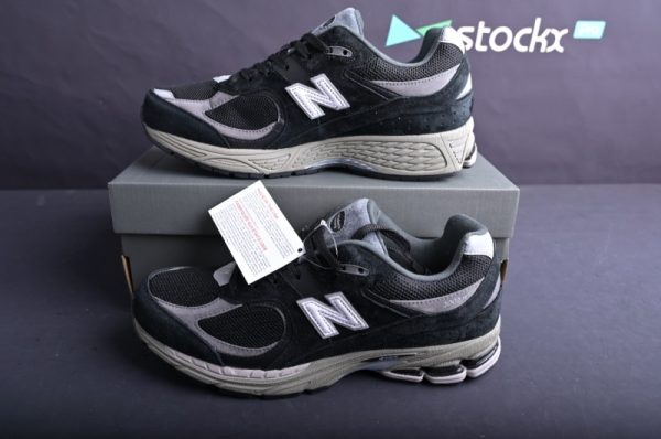 New Balance 2002R 'Protection Pack - Black Grey' M2002RDJ