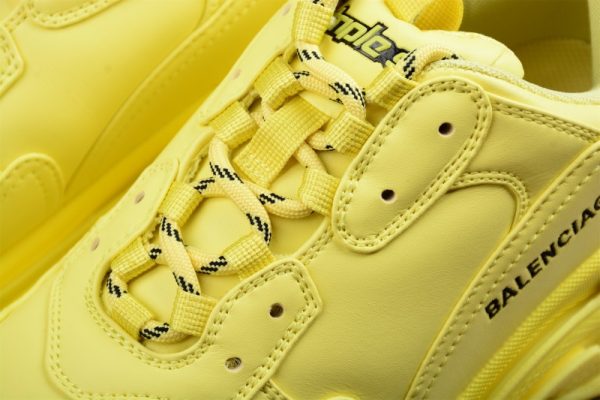Ba***ci*ga Triple S W1FB62308(SP batch) - Image 2
