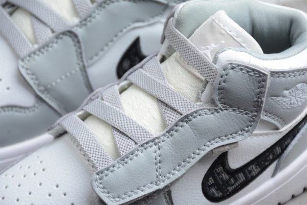 Kid  Jordan 1 MID ALT(PS) - Image 3