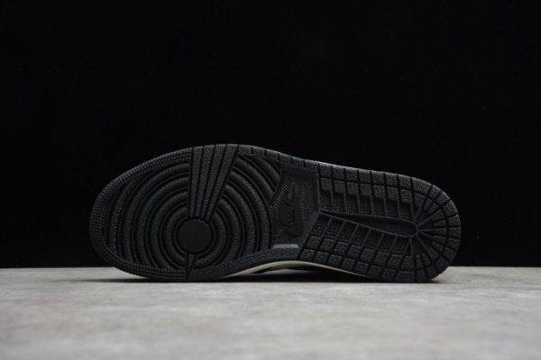 Air Jordan 1 Retro High OG 'Dark Mocha'(SP Batch)555088-105 - Image 2