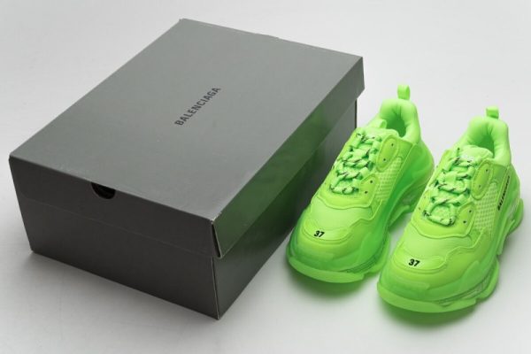 Ba***ci*ga Triple S Fluorescent Green 544351 W09O1 3802(SP batch) - Image 4