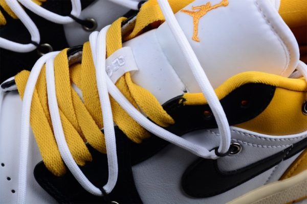 Air Jordan 1 Low   Christmas   553560-171 - Image 2