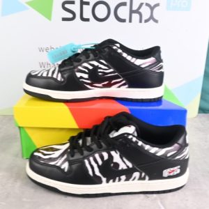 Quartersnacks x Dunk Low SB 'Little Debbie  s Zebra Cakes' DM3510-001