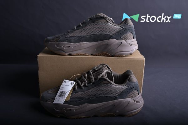 adidas Yeezy Boost 700 V2 Mauve GZ0724