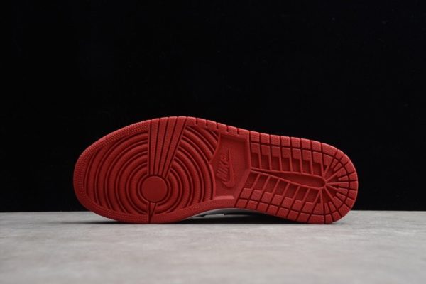 Jordan 1 Mid Chicago (2020) 554724-173 - Image 5