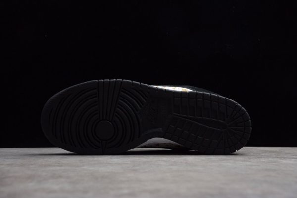 Nike SB Dunk Low Supreme Stars Black (2021) DH3228-102 - Image 4