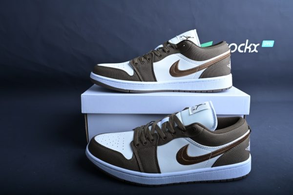 Jordan 1 Low SE Light Olive (W) DV0426-301