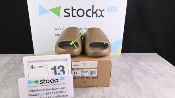 (Free Shipping)adidas Yeezy Slide Pure (Restock Pair) GW1934