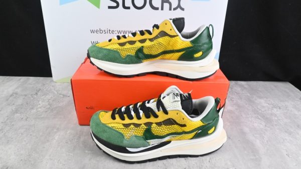 Sacai x Nike regasus vaporrly SP yellow/green/black/white BV0073-103