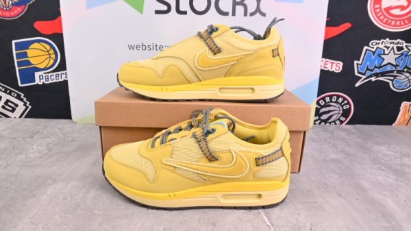 Travis scott x Nike air max 1  wheatlemon (SP Batch) D09392-700