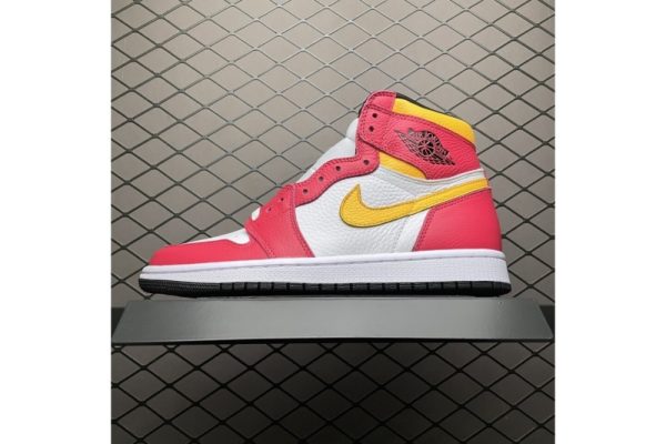 Jordan 1 Retro High OG Light Fusion Red  555088-603