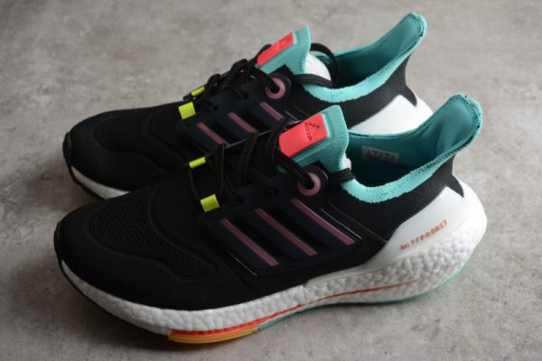 adidas Ultra Boost 22 GY4516 - Image 4