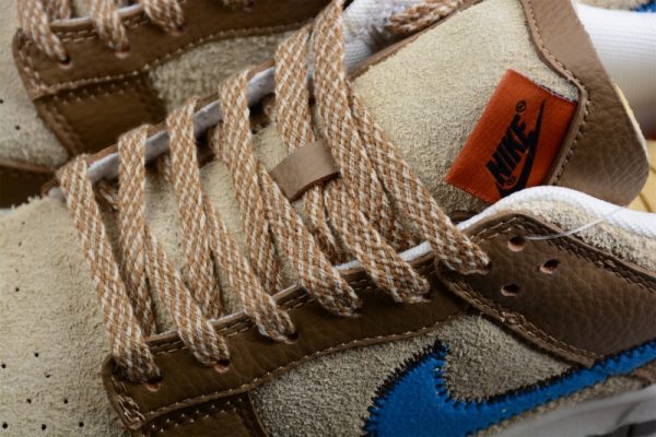 Nike Dunk Low size  Dark Driftwood DO6712-200 - Image 4