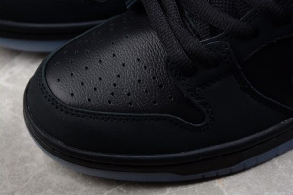 Nike SB Dunk Low Atlas 35MM Black (SP Batch) 504750-086 - Image 3