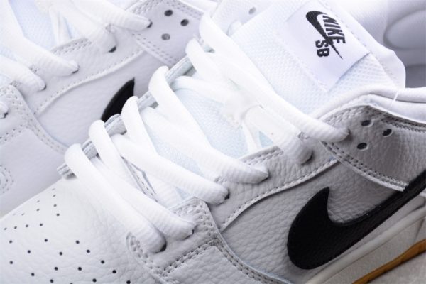 Nike SB Dunk Low Pro White Gum CD2563-101 - Image 2