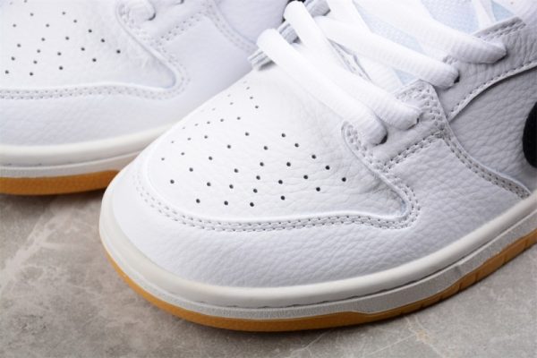 Nike SB Dunk Low Pro White Gum CD2563-101 - Image 3