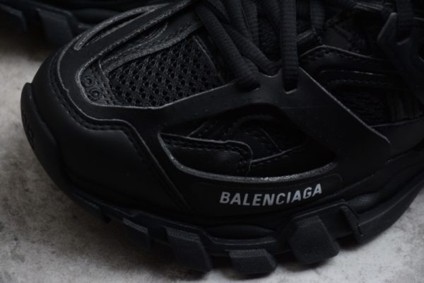 Ba***ci*ga Track Trainers 2021 Black 668555-W6FS1-1520(SP batch) - Image 2