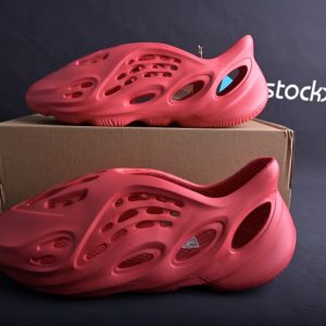 (Free Shipping) adidas Yeezy Foam RNNR Vermillion GW3355