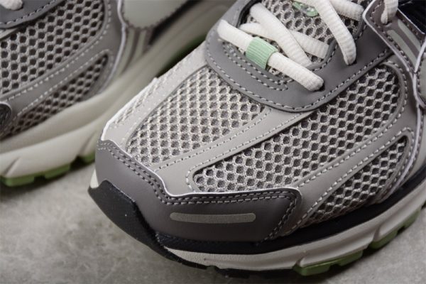 Nike Zoom Vomero 5 Cobblestone Flat Pewter (Women's) FB8825-001 - Image 3