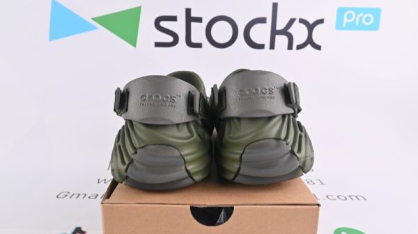Crocs Pollex Clog by Salehe Bembury Cucumber 207393-309 - Image 4