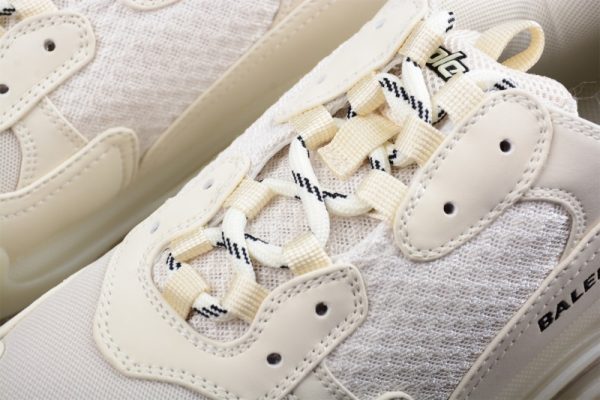 Ba***ci*ga Triple S 3.0 W1GB60315(SP batch) - Image 2