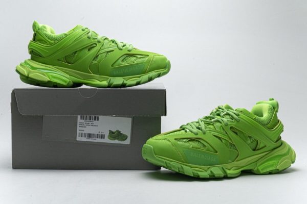 Ba***ci*ga Track.2 Open Sneaker Green 542023 W3AB1 3801 SP BATCH - Image 2
