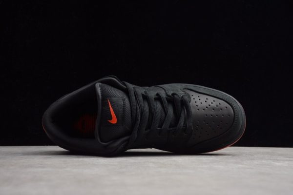Nike SB Dunk Low TRD QS Black Pigeon 883232-008 - Image 4