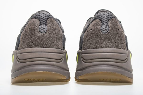 adidas Yeezy 700 Mauve(SP batch) EE9614 - Image 3