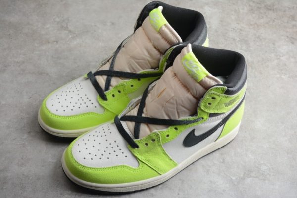 Air Jordan 1 High OG 'Volt' 555088-702 - Image 5