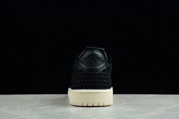 Air Jordan 1 Low Flyknit  AH4506-010 - Image 5