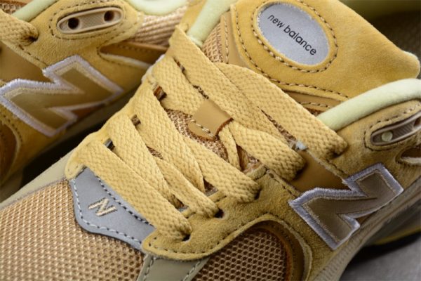 New Balance 2002R AURALEE Yellow Beige M2002RE1 - Image 2