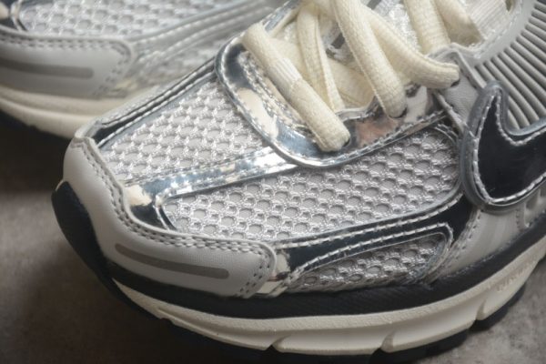 Nike Zoom Vomero 5 Photon Dust Metallic Silver (Women's) FD0884-025 - Image 3