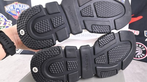 Ba***ci*ga Speed Clear Sole Sneaker White Black - Image 4