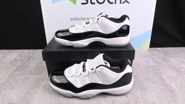 Jordan 11 Retro Low Concord  528895-153