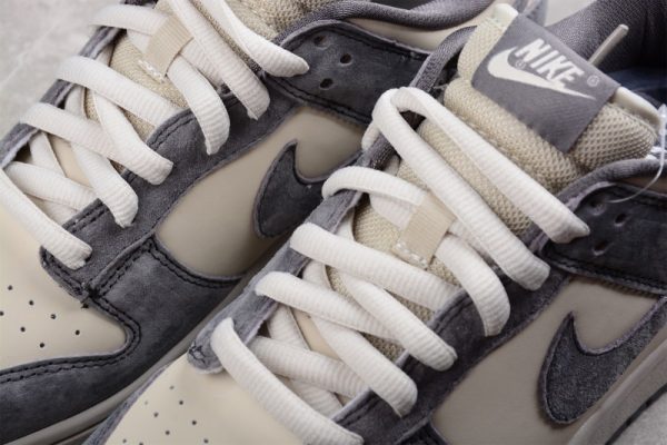 Nike SB Dunk Low Prm 854866-002 - Image 3