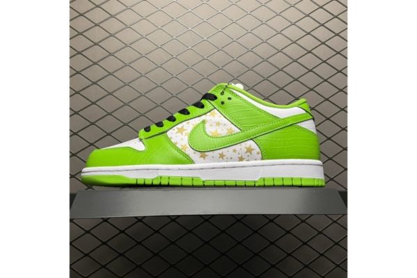 Nike SB Dunk Low Supreme Stars Mean Green (2021)(SP batch)DH3228-101 - Image 2