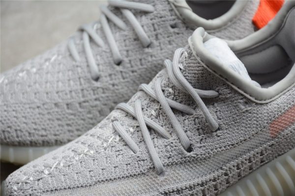 Kid  adidas Yeezy Boost 350 V2 Tail Light  FX9017 - Image 2